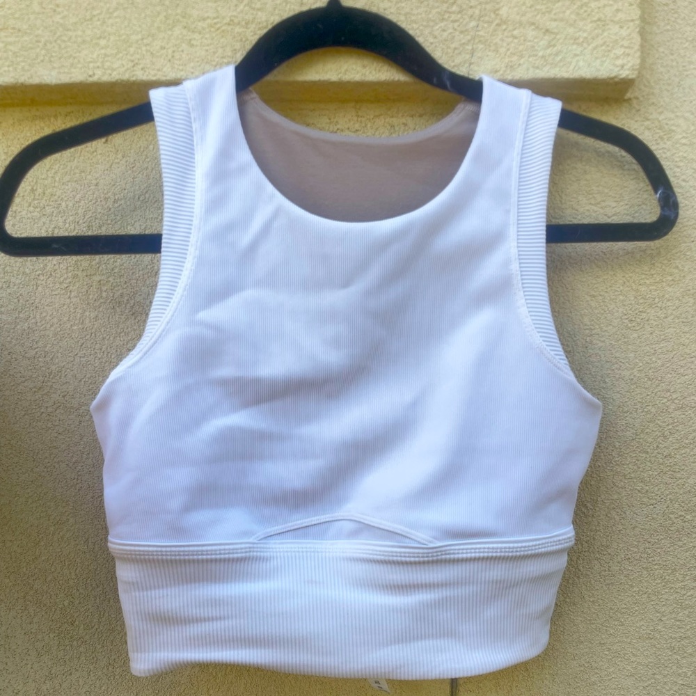 Lululemon Size 6 Kick Swerve Sports Bra